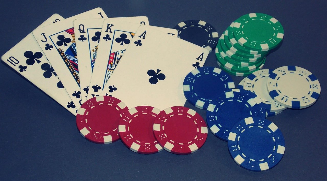 h5 cv777 Download aplikasi Android menampilkan antarmuka Live Casino dan Taruhan Olahraga